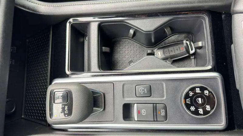 2024 Nissan Pathfinder SV 4WD