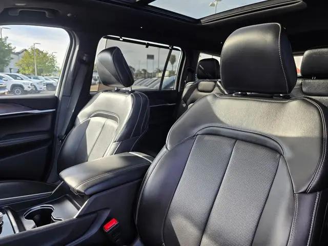 2024 Jeep Grand Cherokee L Limited 4x4