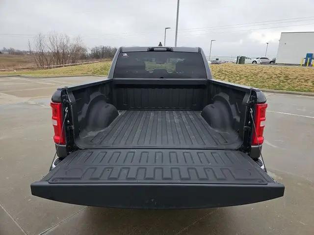 2025 Ram 1500 Big Horn Crew Cab 4x4 5'7" Box