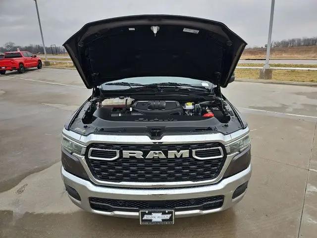 2025 Ram 1500 Big Horn Crew Cab 4x4 5'7" Box