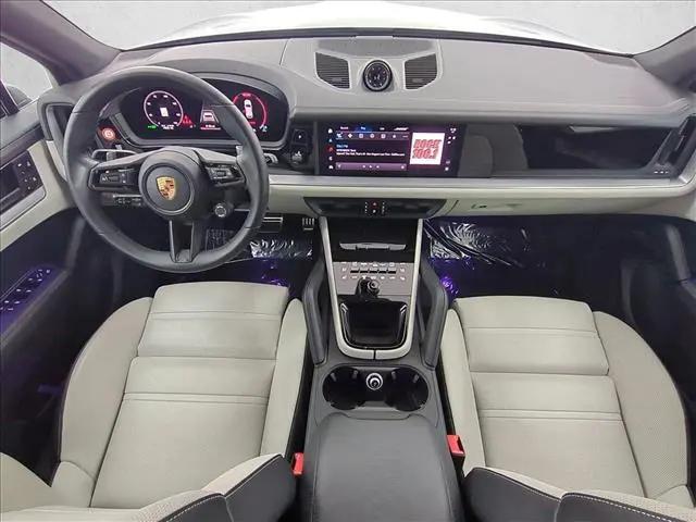 2025 Porsche Cayenne Cayenne