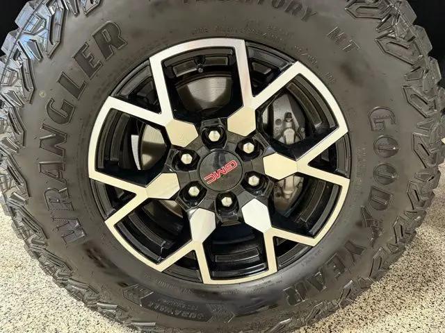 2024 GMC Canyon 4WD AT4X