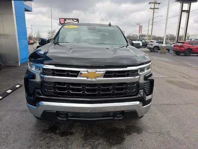 2023 Chevrolet Silverado 1500 4WD Crew Cab Short Bed LT with 2FL