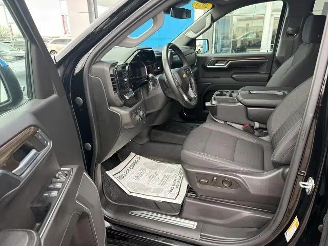 2023 Chevrolet Silverado 1500 4WD Crew Cab Short Bed LT with 2FL