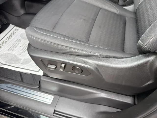 2023 Chevrolet Silverado 1500 4WD Crew Cab Short Bed LT with 2FL