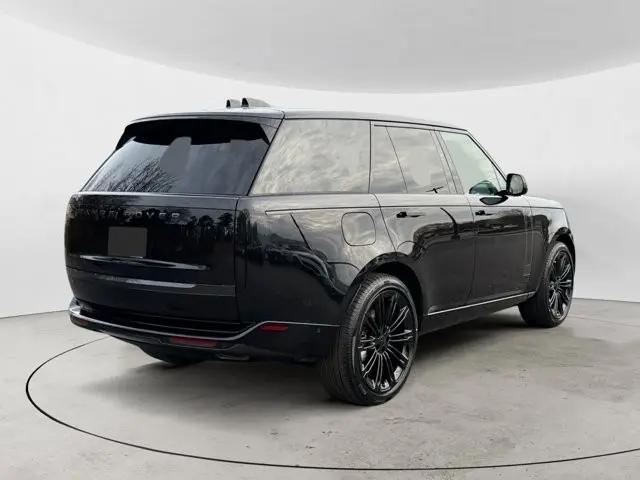 2026 Land Rover Range Rover P400 SE
