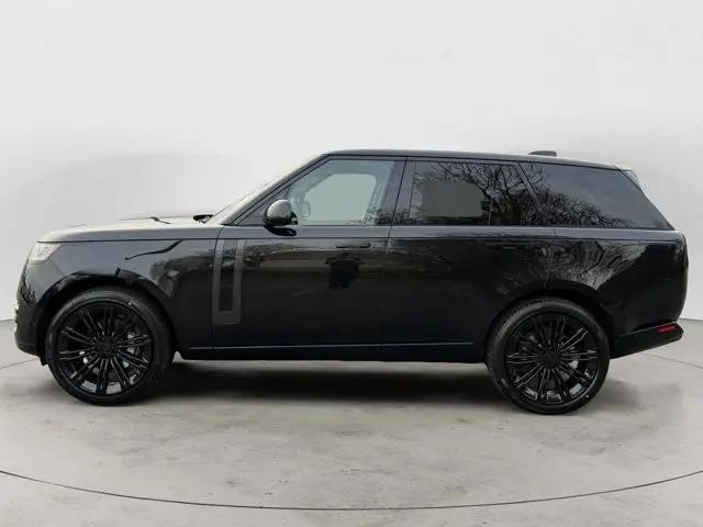 2026 Land Rover Range Rover P400 SE