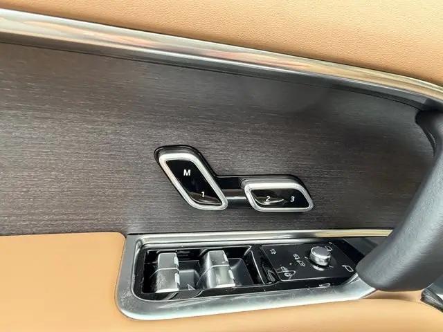 2026 Land Rover Range Rover P400 SE