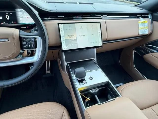2026 Land Rover Range Rover P400 SE