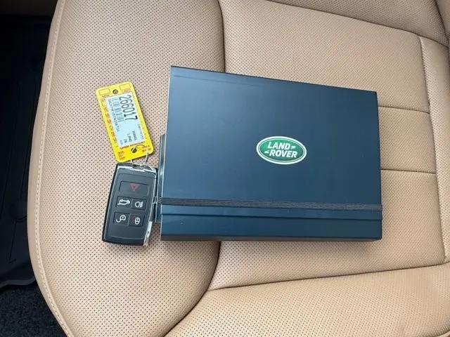 2026 Land Rover Range Rover P400 SE