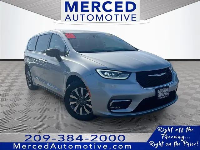 2024 Chrysler Pacifica Hybrid Select for sale in Merced, CA