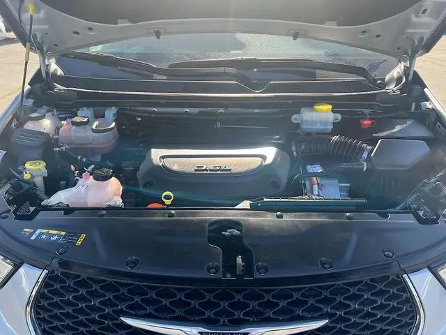 2024 Chrysler Pacifica Hybrid Select