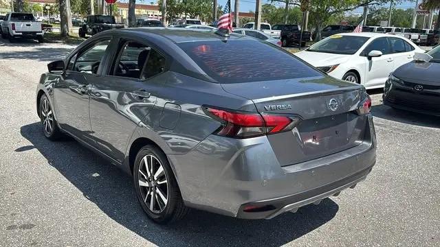 2021 Nissan Versa SV Xtronic CVT