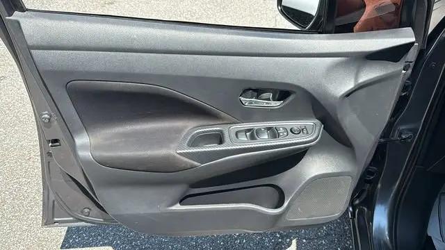 2021 Nissan Versa SV Xtronic CVT