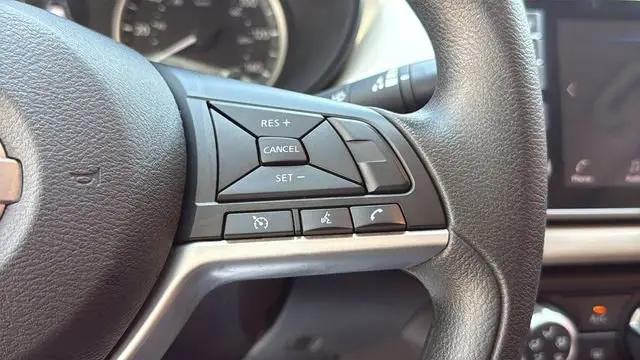 2021 Nissan Versa SV Xtronic CVT