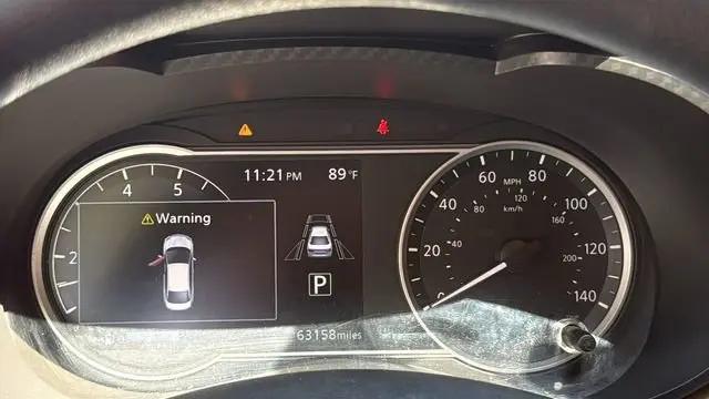 2021 Nissan Versa SV Xtronic CVT