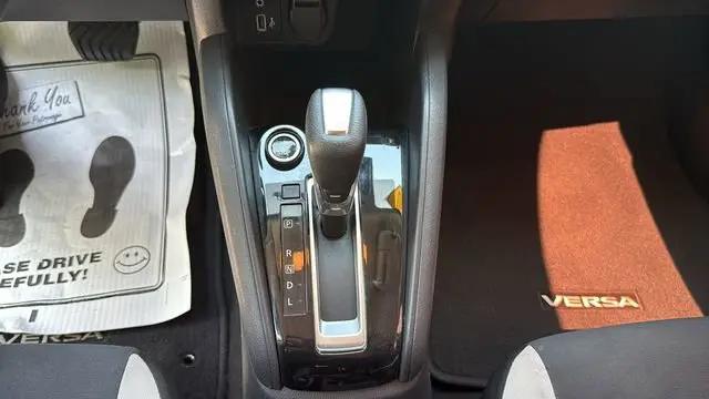 2021 Nissan Versa SV Xtronic CVT