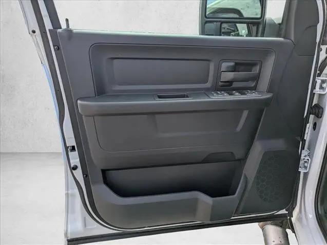 2026 Ram 2500 Black Express Crew Cab 4x4 6'4" Box