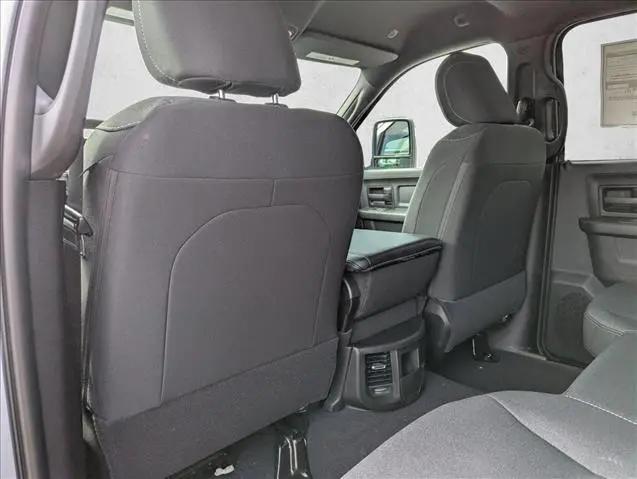 2026 Ram 2500 Black Express Crew Cab 4x4 6'4" Box