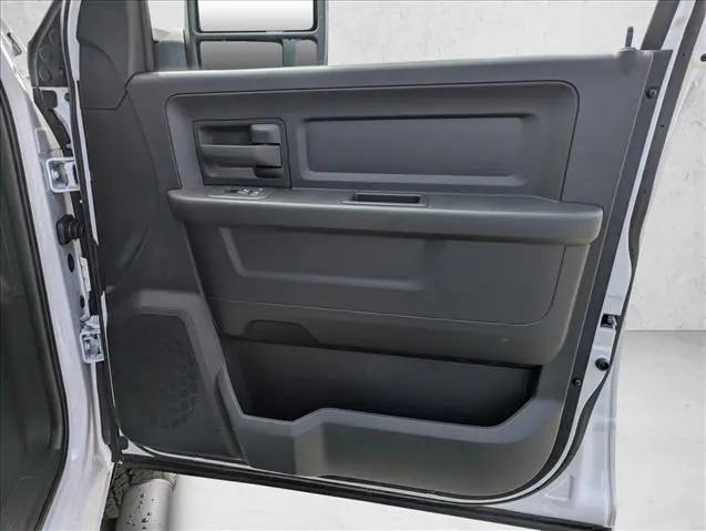 2026 Ram 2500 Black Express Crew Cab 4x4 6'4" Box