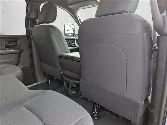2026 Ram 2500 Black Express Crew Cab 4x4 6'4" Box