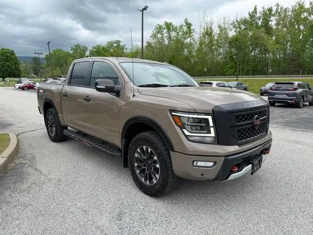 2020 Nissan Titan Crew Cab PRO-4X 4x4