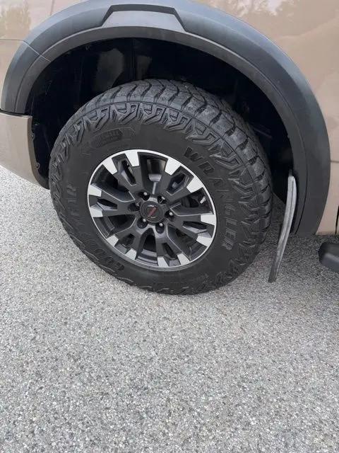2020 Nissan Titan Crew Cab PRO-4X 4x4