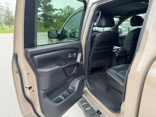 2020 Nissan Titan Crew Cab PRO-4X 4x4