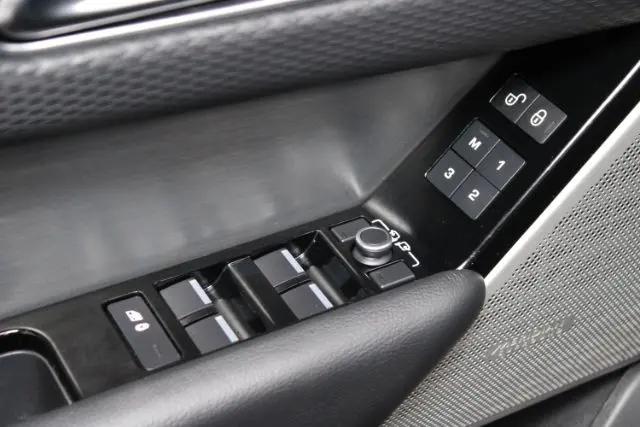 2018 Land Rover Range Rover Velar P380 SE R-Dynamic