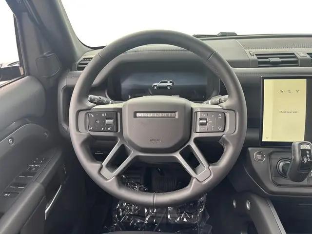 2026 Land Rover Defender P400 X-Dynamic SE