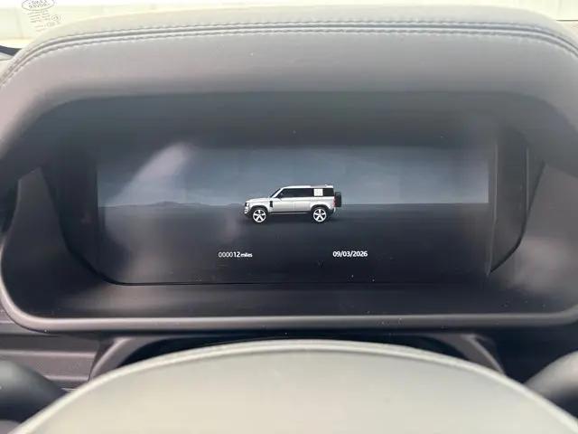 2026 Land Rover Defender P400 X-Dynamic SE
