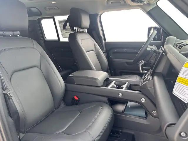2026 Land Rover Defender P400 X-Dynamic SE
