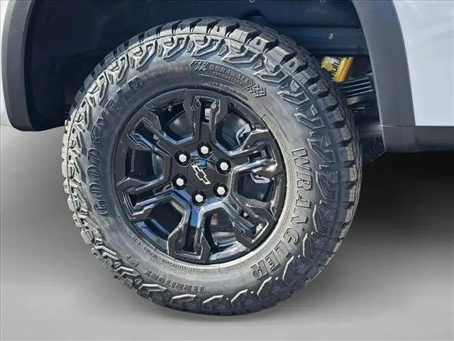 2026 Chevrolet Silverado 1500 4WD Crew Cab Short Bed ZR2
