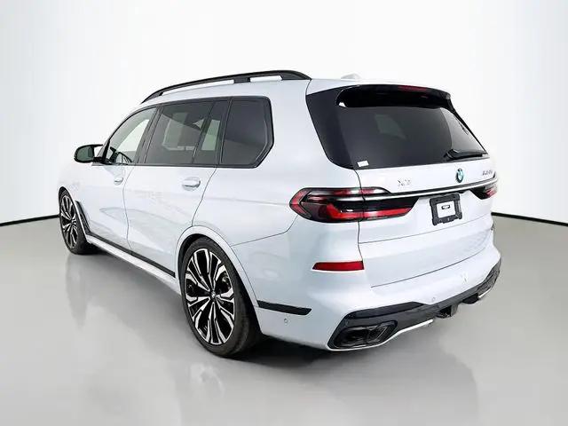 2024 BMW X7 M60i