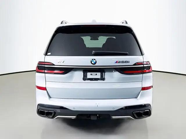 2024 BMW X7 M60i