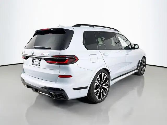 2024 BMW X7 M60i