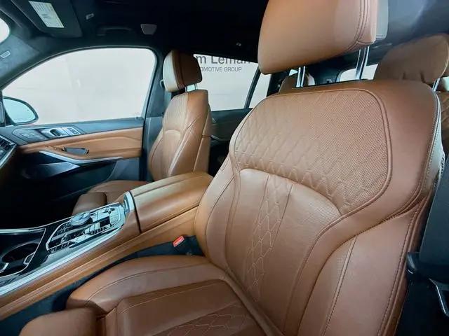 2024 BMW X7 M60i