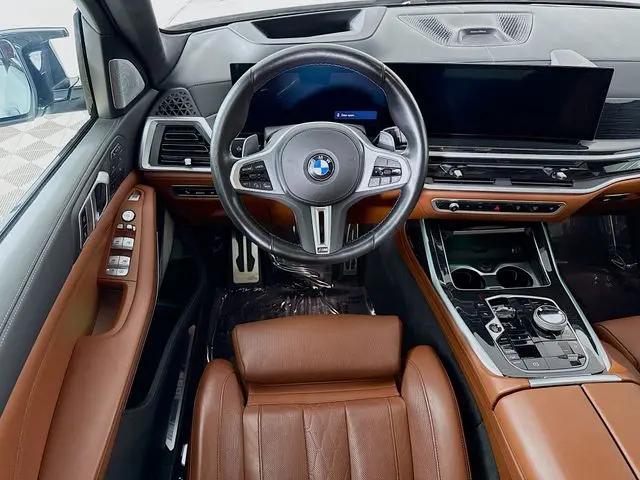 2024 BMW X7 M60i