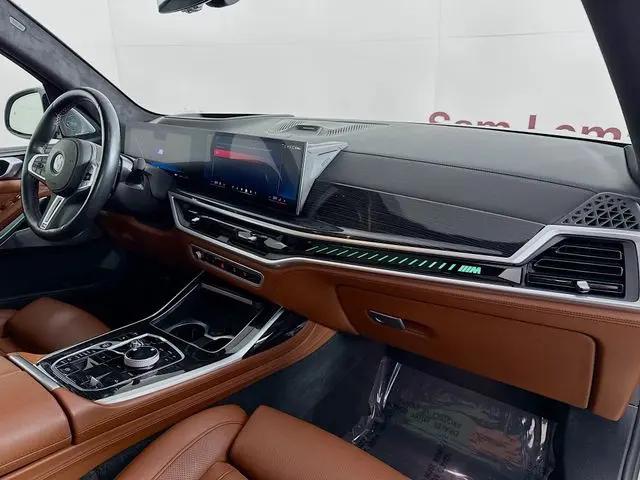 2024 BMW X7 M60i