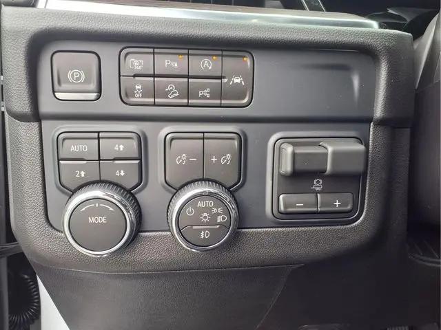 2026 Chevrolet Tahoe 4WD Premier
