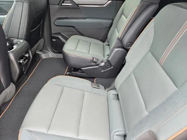 2026 GMC Acadia AT4 AWD