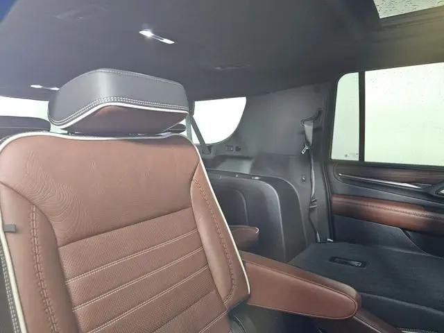2023 GMC Yukon XL 4WD Denali Ultimate