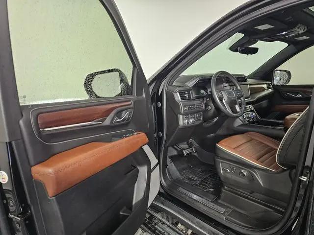 2023 GMC Yukon XL 4WD Denali Ultimate