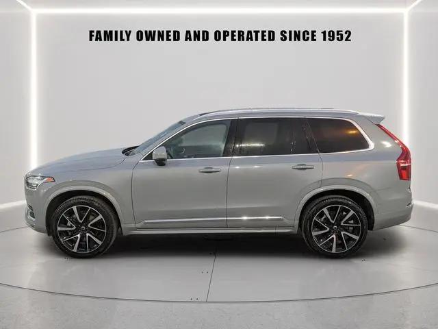2024 Volvo XC90 B5 Plus Bright Theme