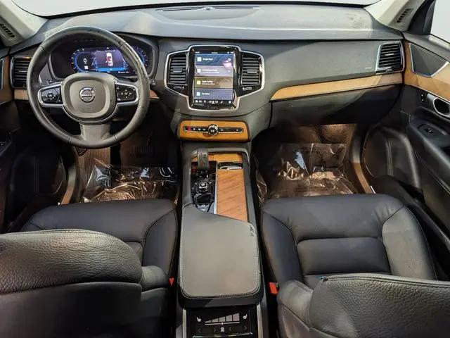 2024 Volvo XC90 B5 Plus Bright Theme