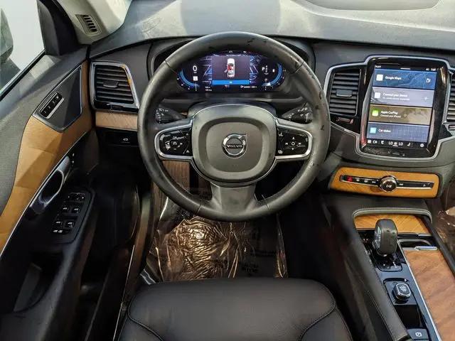 2024 Volvo XC90 B5 Plus Bright Theme