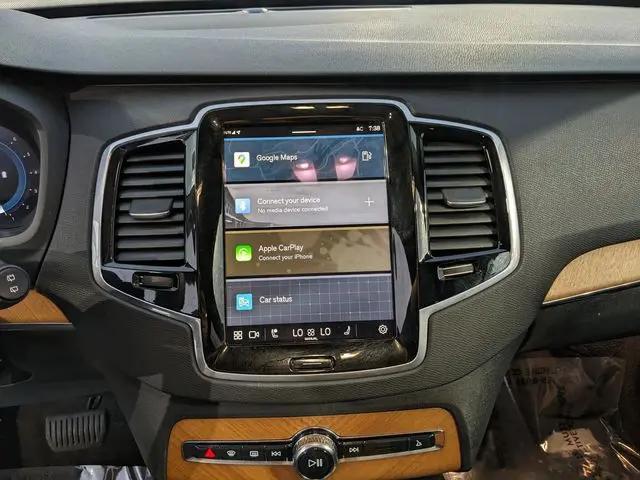 2024 Volvo XC90 B5 Plus Bright Theme
