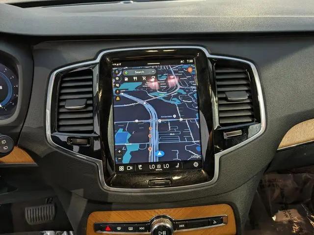 2024 Volvo XC90 B5 Plus Bright Theme