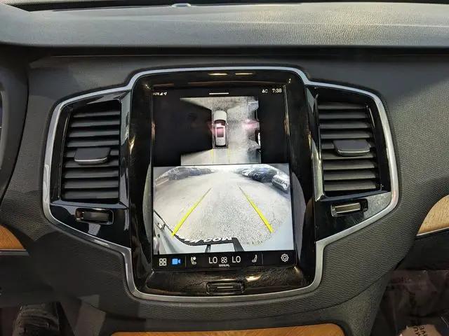 2024 Volvo XC90 B5 Plus Bright Theme