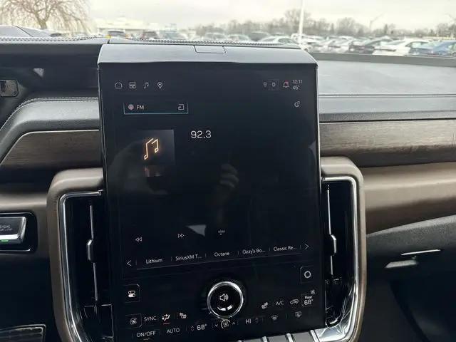 2025 GMC Yukon XL 4WD Denali Ultimate